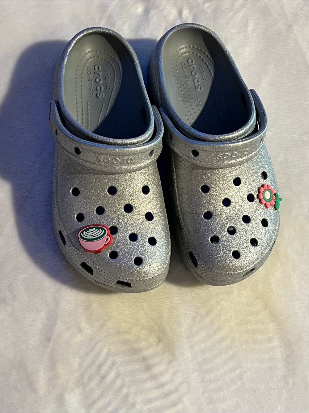 CROCS Comfort Women’s Silver Glitter Platform Clogs Size 7W